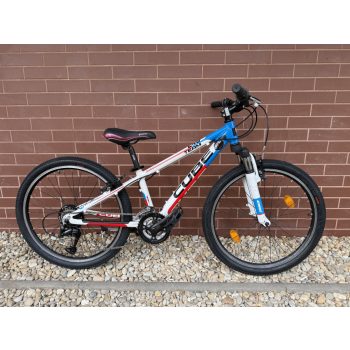   Cube Team 240 - 24” Gyermek kerékpár, 3x7 sebességes Shimano Acera váltó, SR Suntour M3070 teleszkóp, 31cm