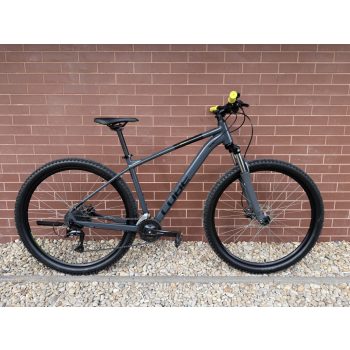   Cube Aim Pro- 29" MTB kerékpár, 3x8 sebességes Shimano Acera váltó, SR Suntour XCT30 teleszkóp, L