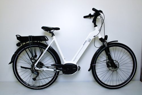 Xenion City E Motion 28”-os elektromos kerékpár 400Wh, 8 fokozatú Altus váltó, Suntour NEX teleszkóp, 51cm/M
