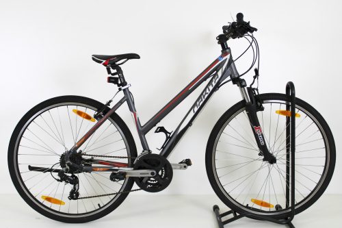 Nakita XCross 2.0 28"-os Trekking kerékpár, 24 sebességes Shimano Altus váltó, Suntour M3010 teleszkóp, 51cm/M