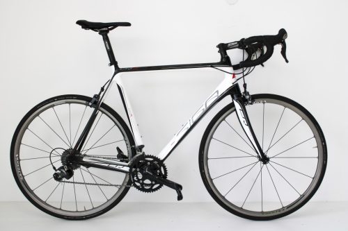 Siga CR7 28"-os Carbon országúti kerékpár, Shimano Ultegra 2x10 fokozatú váltó, 60cm/XL