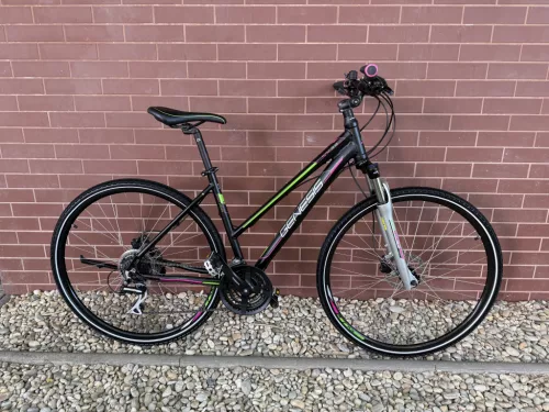 Genesis Speed Cross SX3.8 - 28” Női Trekking Kerékpár, 3x8 Shimano Acera váltó, SR Suntour NEX teleszkóp, 47cm