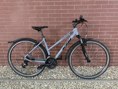 KTM FUN LINE - TREKKING KERÉKPÁR 28” / 46 CM