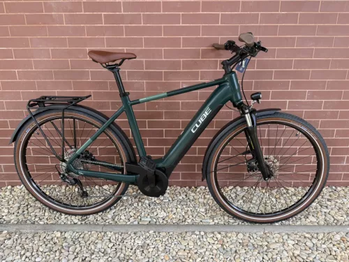 ÚJ - CUBE TOURING ONE - Férfi elektromos kerékpár 28” / 58 cm / Bosch 625 Wh akkumulátor / Bosch Performance Line motor / Shimano Alivio 1×9 váltó