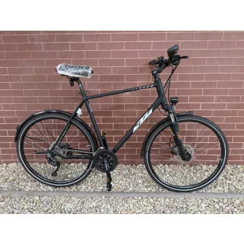    ÚJ KTM AVENZA STREET XL - Cross trekking kerékpár 28” / 60 cm / Shimano Deore 3×10 váltó / SR Suntour NEX első teleszkóp