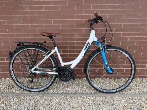 KTM LIFE TIME -  Női trekking kerékpár 28” / 43 cm / 3×8 sebességes Shimano Deore váltórendszer/ SR Suntour NEX első teleszkóp