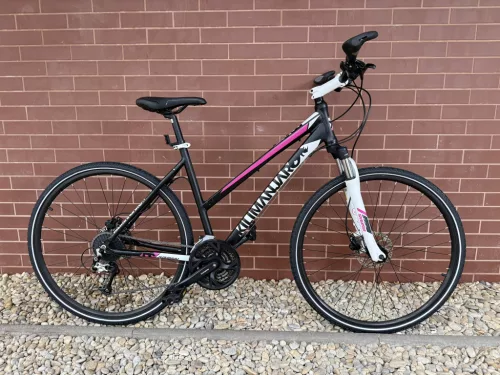 KILIMANJARO PRO LADY 700C - NŐI TREKKING KERÉKPÁR 28” / 50 CM / 3x9 sebességes Shimano XT váltórendszer / SR Suntour NEX első teleszkóp