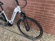 Genessis Touring 2.1 - 28” Elektromos kerékpár / 46cm / 9 sebességes váltórendszer / SR Suntour NEX első teleszkóp