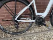 CUBE TOURING PRO - 28” Női Trekking kerékpár / 46cm / 3×8 sebességes Shimano Altus váltó / SR Suntour NEX első teleszkóp