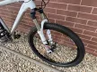 KTM RACE CROSS - MTB KERÉKPÁR 26” / 48 CM / 3x9 Shimano Deore váltórendszer / RockShox Recon első teleszkóp