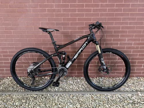 Simplon - 27,5"  Karbon Fully MTB Kerékpár,  2x10 sebességes Shimano XT váltó, FOX 32 első teleszkóp, Rock Shox középső rugóstag, M