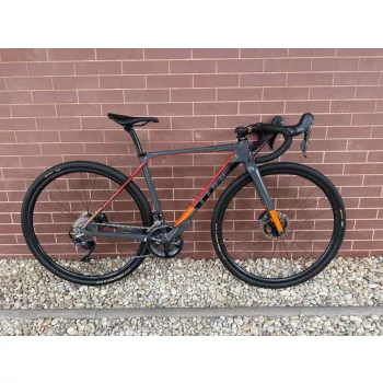   CUBE CROSS RACE C62 FULL KARBON GRAVEL KERÉKPÁR 50 CM – SHIMANO ULTEGRA RX 2X12 – DT SWISS