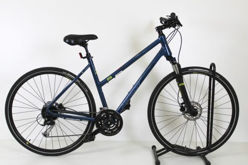 ÚJ! - Merida Crossway 28"-os Trekking kerékpár, 27 Sebességes Shimano Alivio váltó, Suntour Crossway teleszkóp, 51cm/M