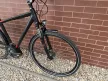 CUBE Touring eBike - 28" Elektromos kerékpár 500Wh, 1x9 Sebességes Shimano Alivio Váltó, SR Suntorur NEx teleszkóp, 51cm