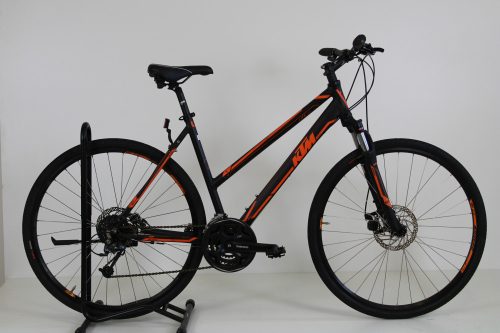 KTM Life Track 28"-os Trekking kerékpár, 24 fokozatú Shimano Deore váltó, Suntour NEX teleszkóp, 51cm/M